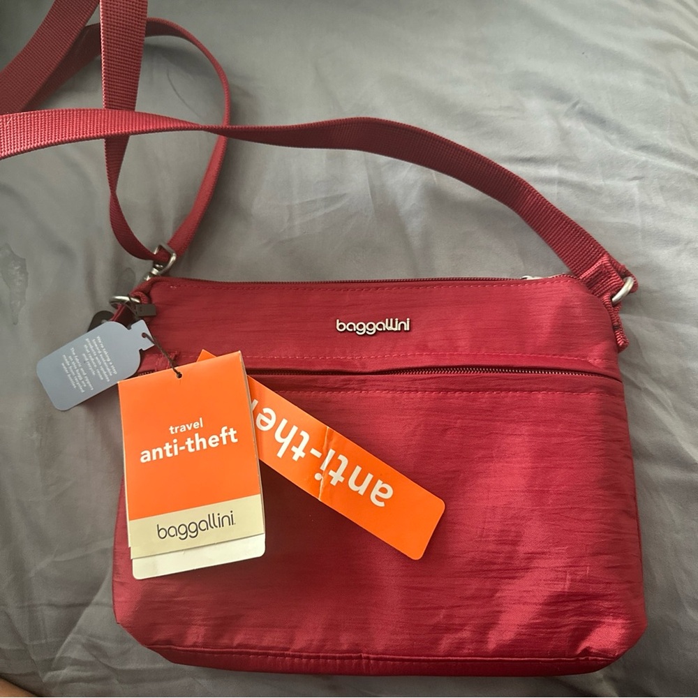 Baggallini  RFID Securtex Anti-Theft Memento Crossbody Bag Ruby Red Rare